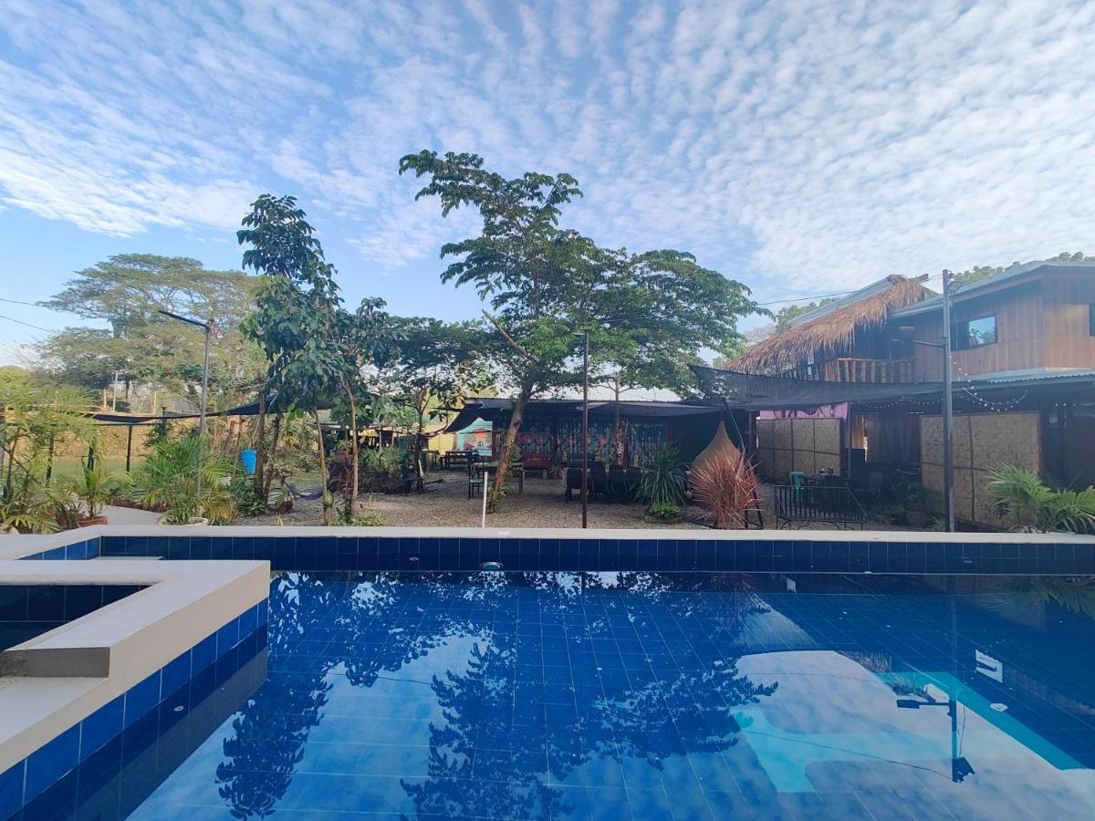 Bacnotan, La Union Private Resort - Teresa Kazza Resort Bagian luar foto